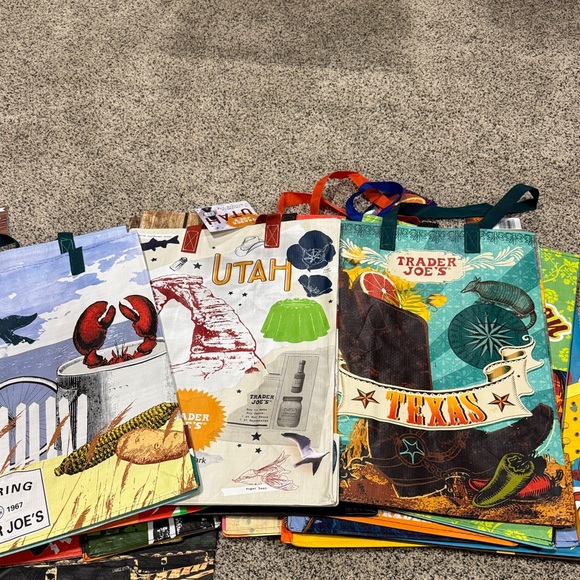 Trader Joe's Reusable Shopping Bags - Picture 5 of 7